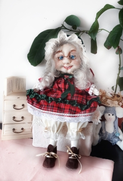 Spiridusa povestitoare BooBooLyna