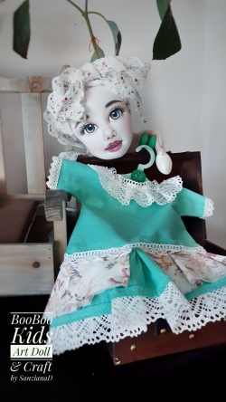 Papusa de mana Dorothy