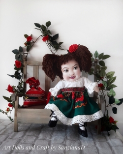 Papusa de mana Fata Babei