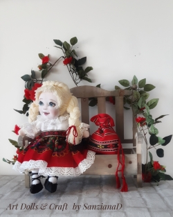 Papusa de mana Fata Mosneagului