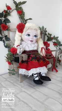 Papusa de mana Fata Mosneagului