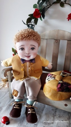 Papusa de mana Pacalici